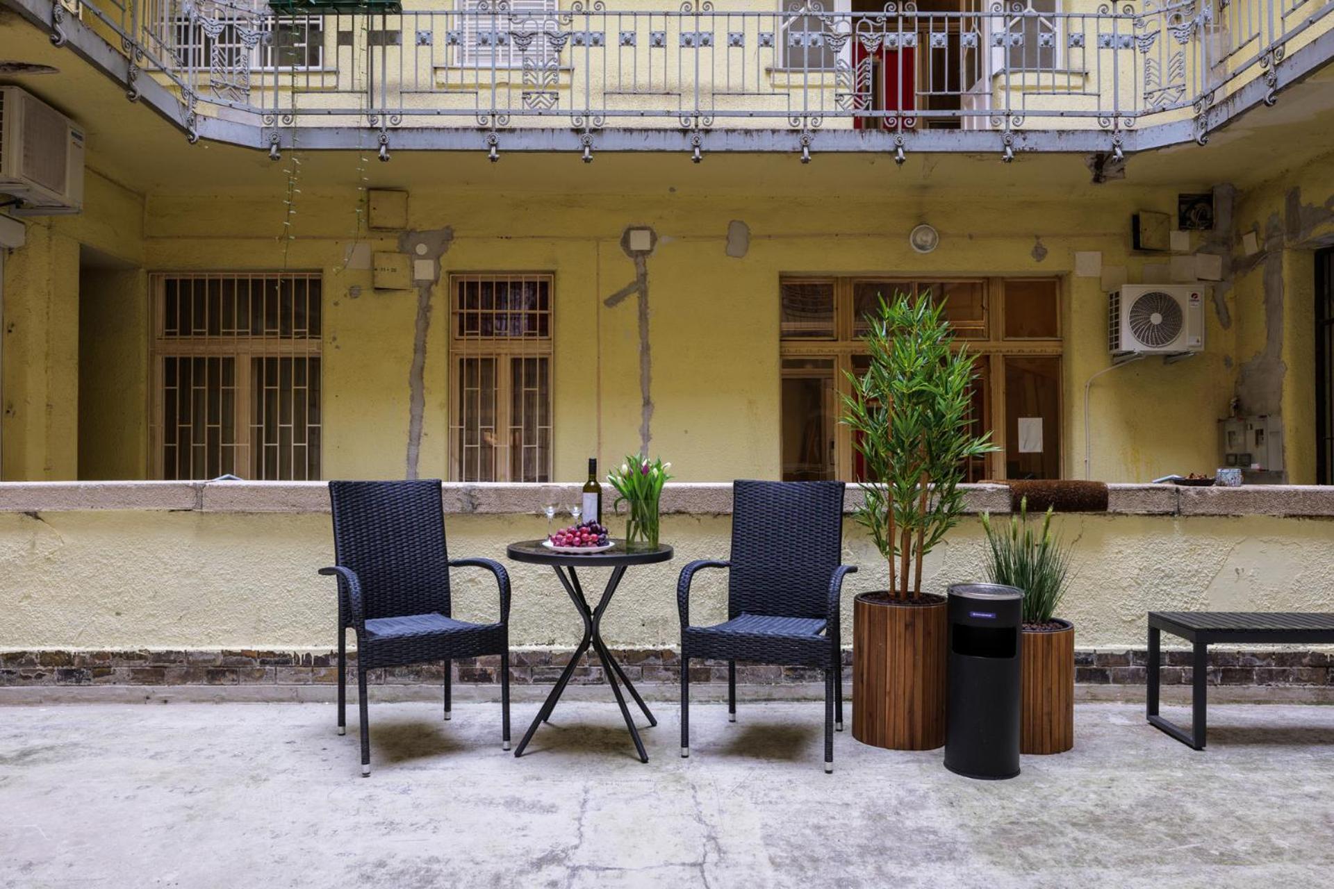 Ak7 Boutique Suites Budapest Bagian luar foto