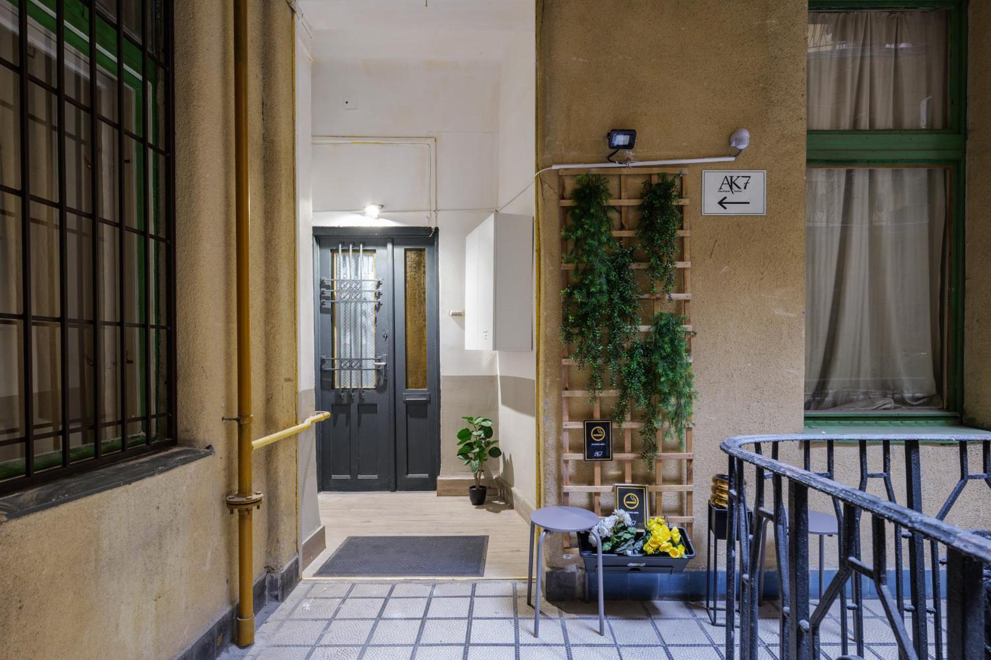 Ak7 Boutique Suites Budapest Bagian luar foto